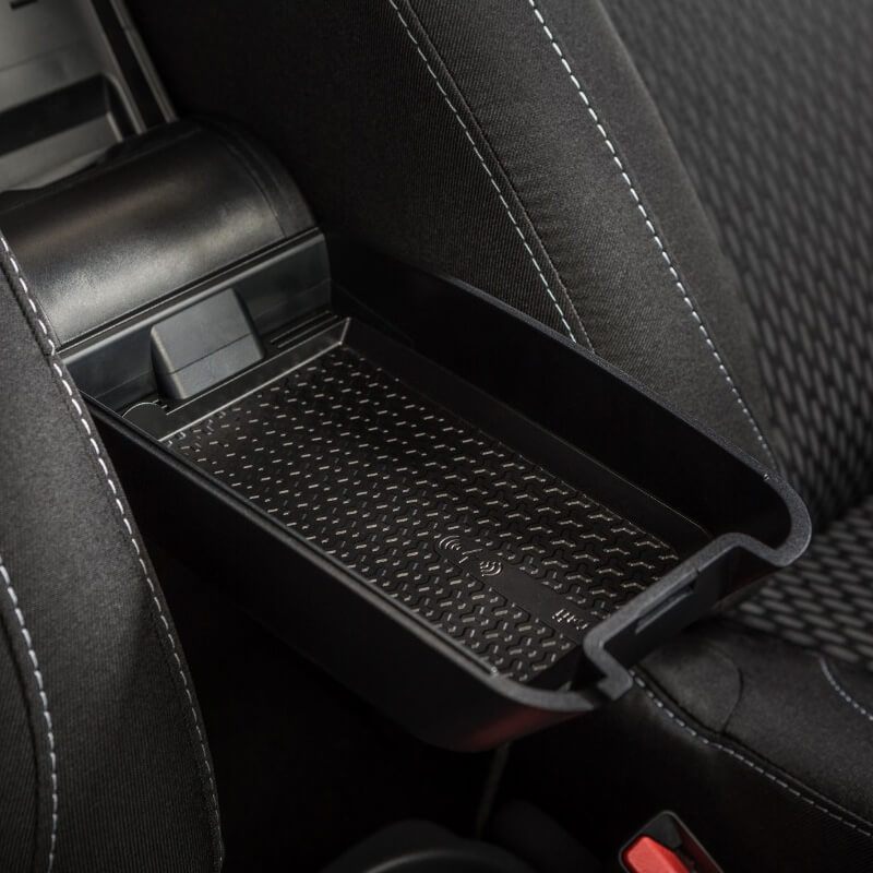 Βλησαρούλης Car Center - Wireless Φορτιστής OE1 Qi Για Την Κονσόλα Χειροφρένου Τεμπέλη Armster OE1