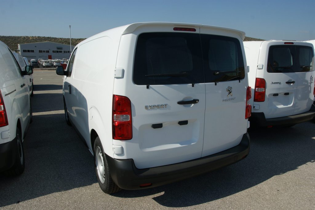 Βλησαρούλης Car Center - Αεροτομή Οροφής V.1 Διπλή Πόρτα Fiat Scudo Mk3 (2022-) motordromedesign