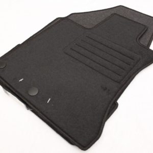 Βλησαρούλης Car Center - Μοκέτα Tuft μαύρη για Nissan Qashqai II (J11) με κουμπώματα