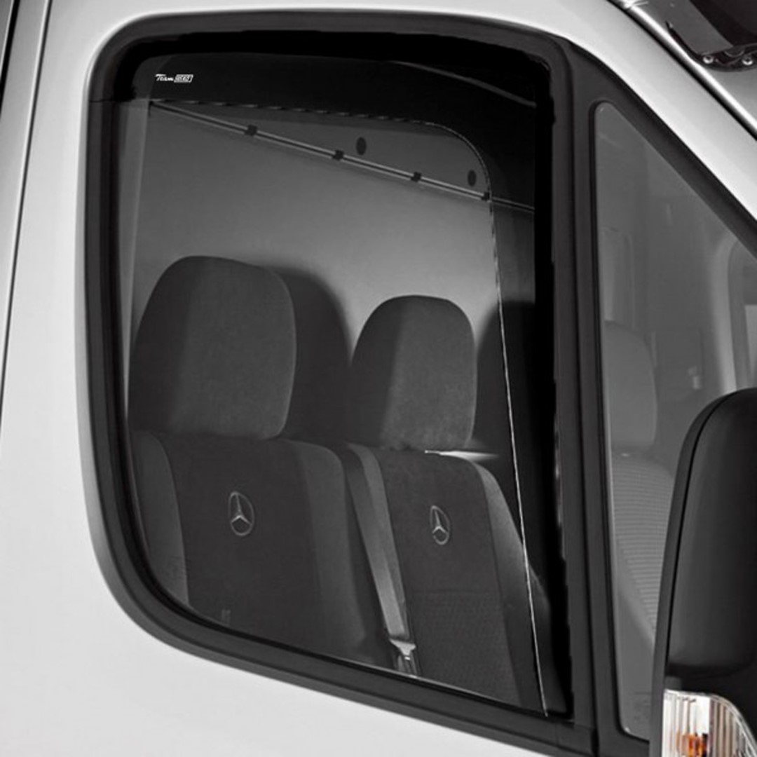 Βλησαρούλης Car Center - ΑΝΕΜΟΘΡΑΥΣΤΕΣ ΓΙΑ DAF CF 2D 2004-2020 ΖΕΥΓΑΡΙ ΑΠΟ ΕΥΚΑΜΠΤΟ ΦΙΜΕ ΠΛΑΣΤΙΚΟ HEKO - 2 ΤΕΜ.