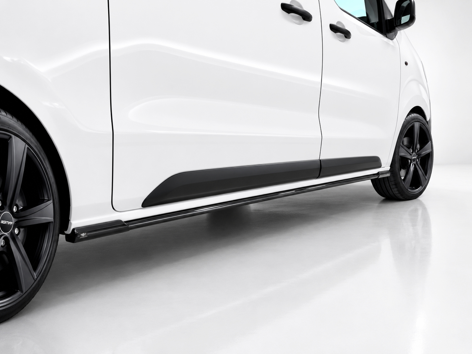 Βλησαρούλης Car Center - Motordrome - Επιπρόσθετα Μαρσπιέ για Citroen Jumpy / Space Tourer / Fiat Scudo / Opel Vivaro / Zafira Life / Peugeot Expert / Traveller / Toyota Proace L2 / L3 Mk3 - 1 Σετ. (K170-005)