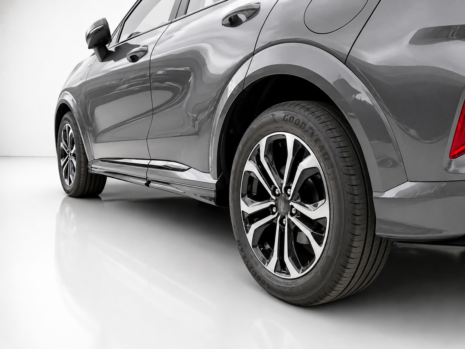 Βλησαρούλης Car Center - Motordrome - Μαρσπιέ για Ford Puma ST-Line (2019-) - 1 Σετ. (K184-002)